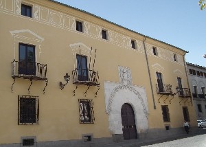 El arte nipón y la arquitectura levantina se dan cita en el Palacio de Quintanar